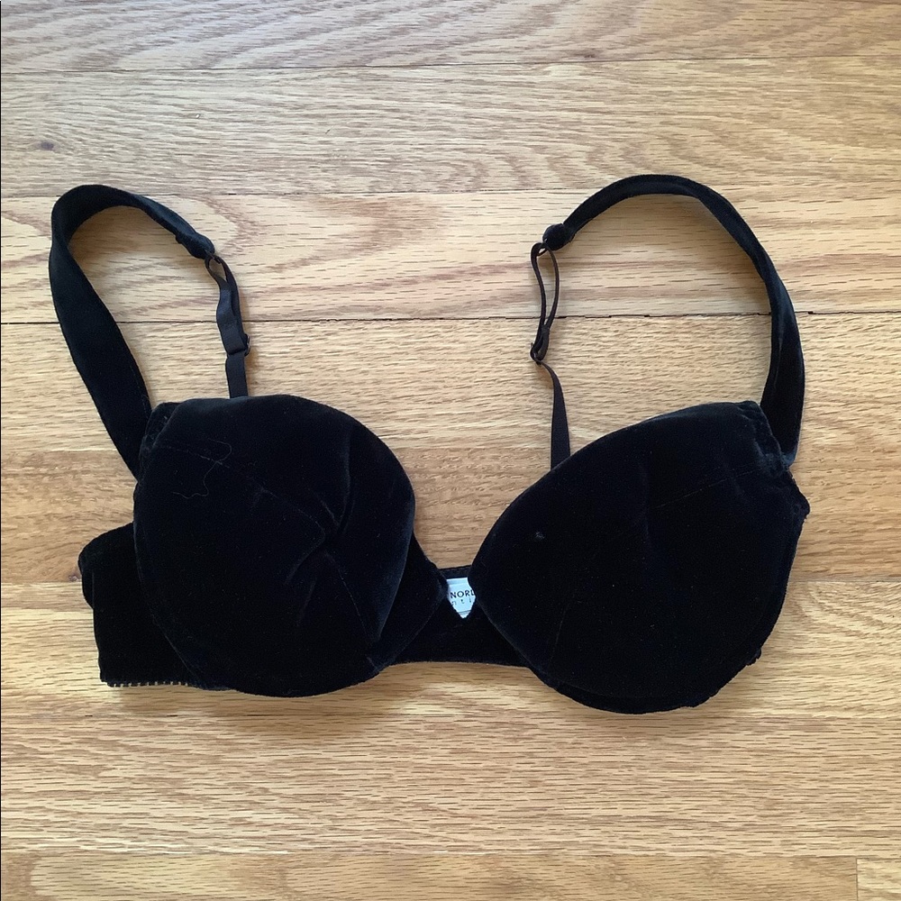 Nordstrom Black Velvet Push Up Bra